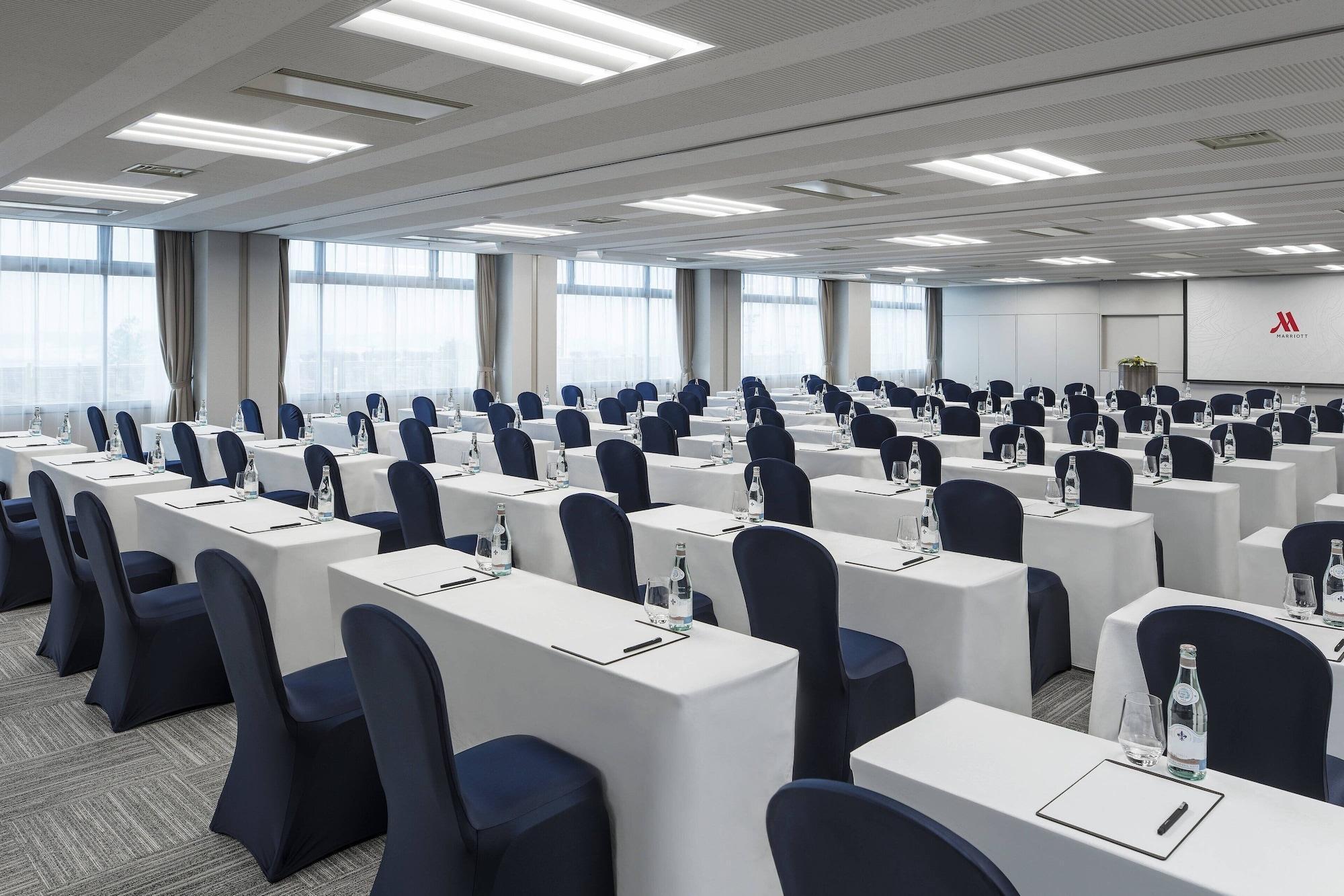 Lake Biwa Marriott Hotel Moriyama Ngoại thất bức ảnh