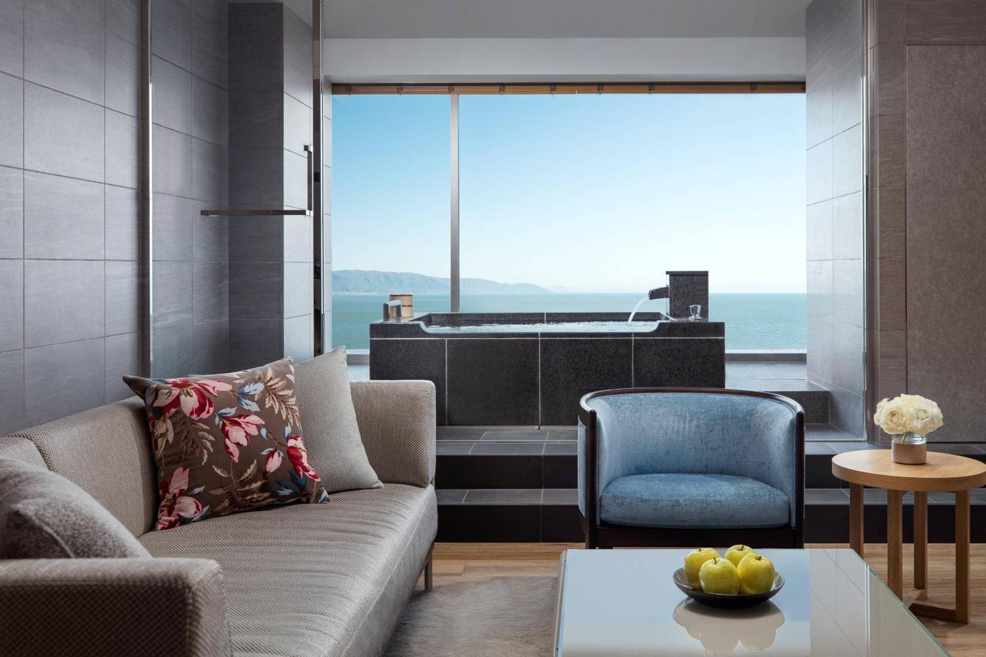 Lake Biwa Marriott Hotel Moriyama Ngoại thất bức ảnh
